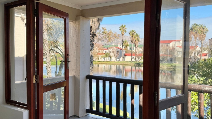 2 Bedroom Property for Sale in Greenways Golf Estate Western Cape